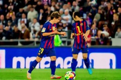 英雄联盟S15赛季奖金分配方案公布：冠军队伍奖金比例创新高，助推电竞产业蓬勃发展及生态健康发展